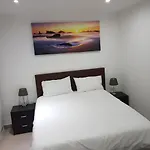 Fama Lodge Rm9