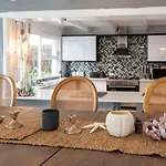 Salt Boutique Guesthouse (Adults Only)