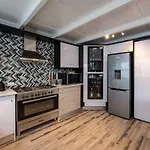 Salt Boutique Guesthouse (Adults Only)