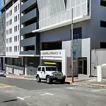 Backup-Power Eco Balcony Apartment Near Table Mountain