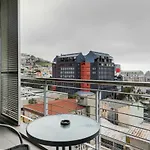 Backup-Power Eco Balcony Apartment Near Table Mountain