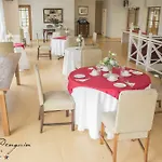 15 On Penguin Guest House