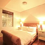 Market House 401