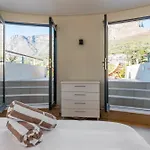 Constantia Road Higgo