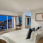 Sandpiper House: Stunning Ocean Views, Heated Pool & Large Garden
