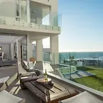 Sandpiper House: Stunning Ocean Views, Heated Pool & Large Garden