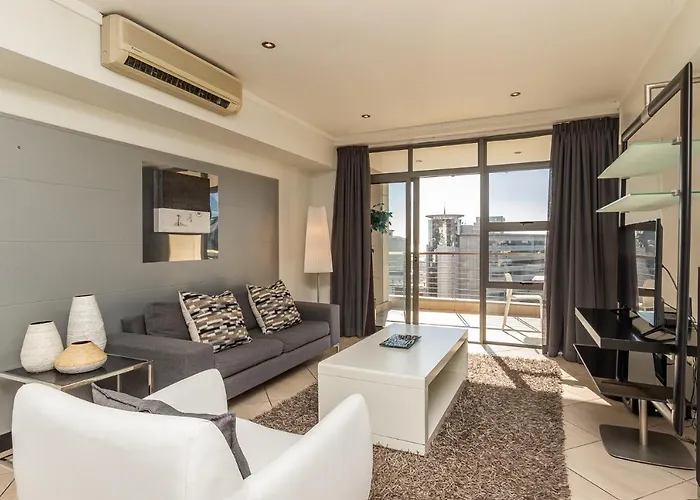 Itc Icon Two Bedroom Apartment With Lovely Balcony