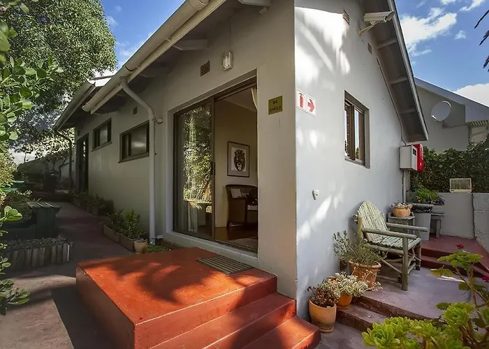 Robert\'S Cottages