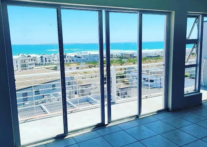 2 Dolphin Ridge , Quiet And Peaceful Penthouse