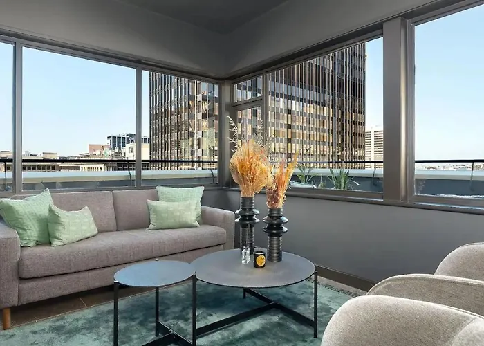 Luxurious 1 Bedroom Apartment With Iconic Mountain Views