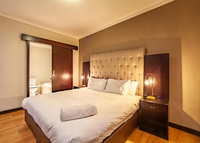 Modern 1 Bedroom Apartment No Loadshedding
