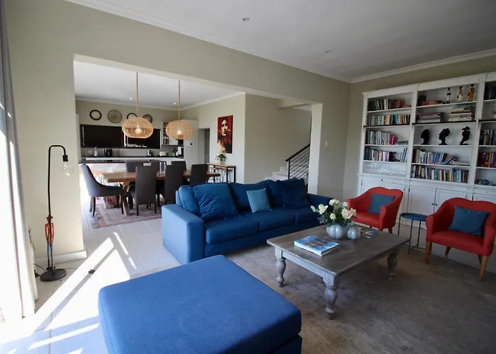 Family Home+Views+Pets+Garden+Solar