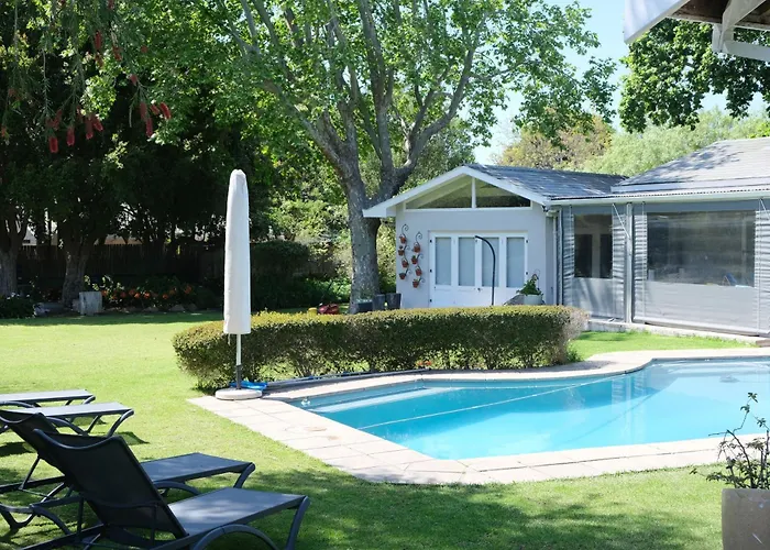 High Hedges Guest Suites Constantia
