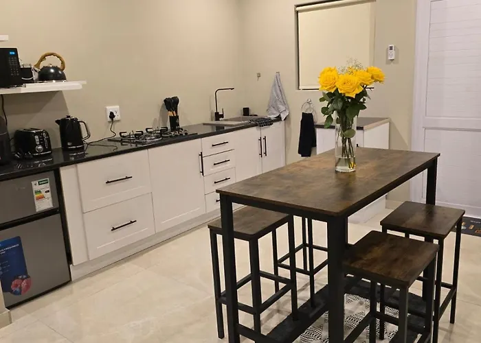 Auti-Bros Place