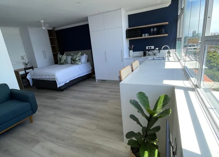 Modern Studio In Sea Point