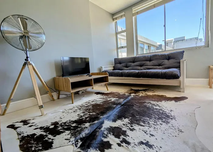 Modern Studio With Balcony In Prime Sea Point