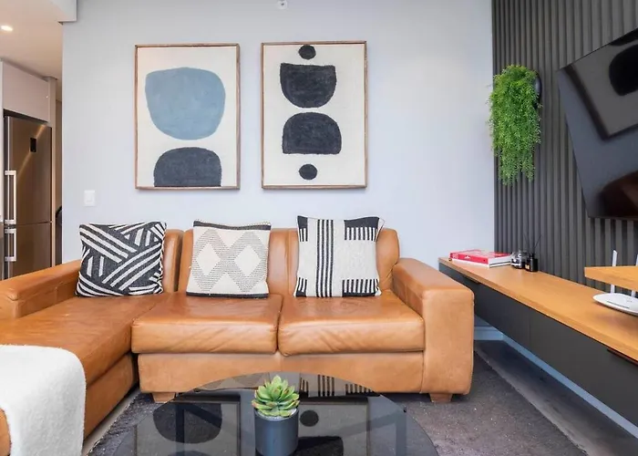 One Bed Apartment 16 On Bree