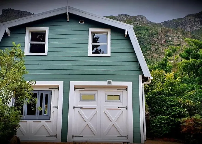 The Green Cabin