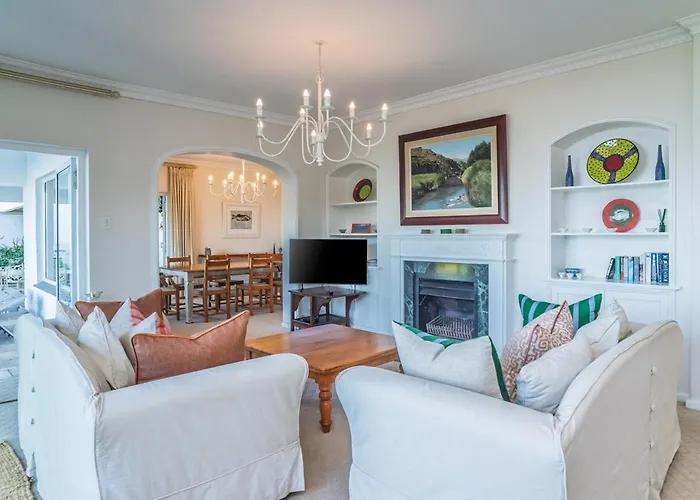 Skyline Serenity 4Br Home Panoramic Views & Pool