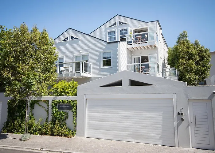 Cricklewood Place - Luxury Holiday Homes