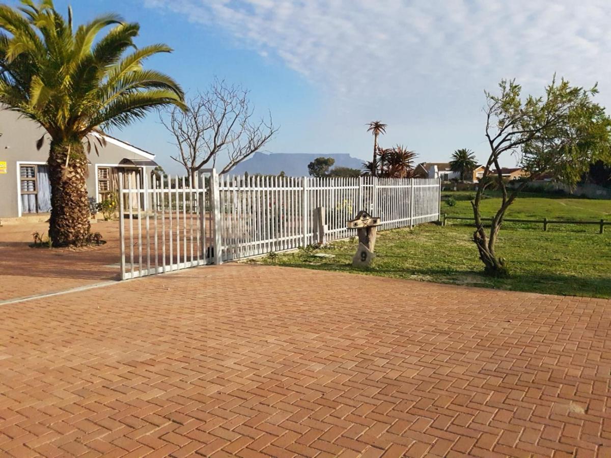 Guest house Sir Self Catering