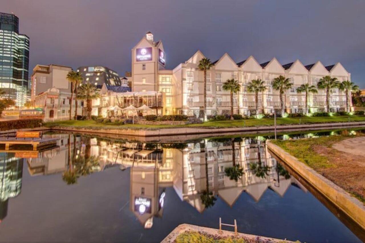 Hotel V&a Waterfront 3*