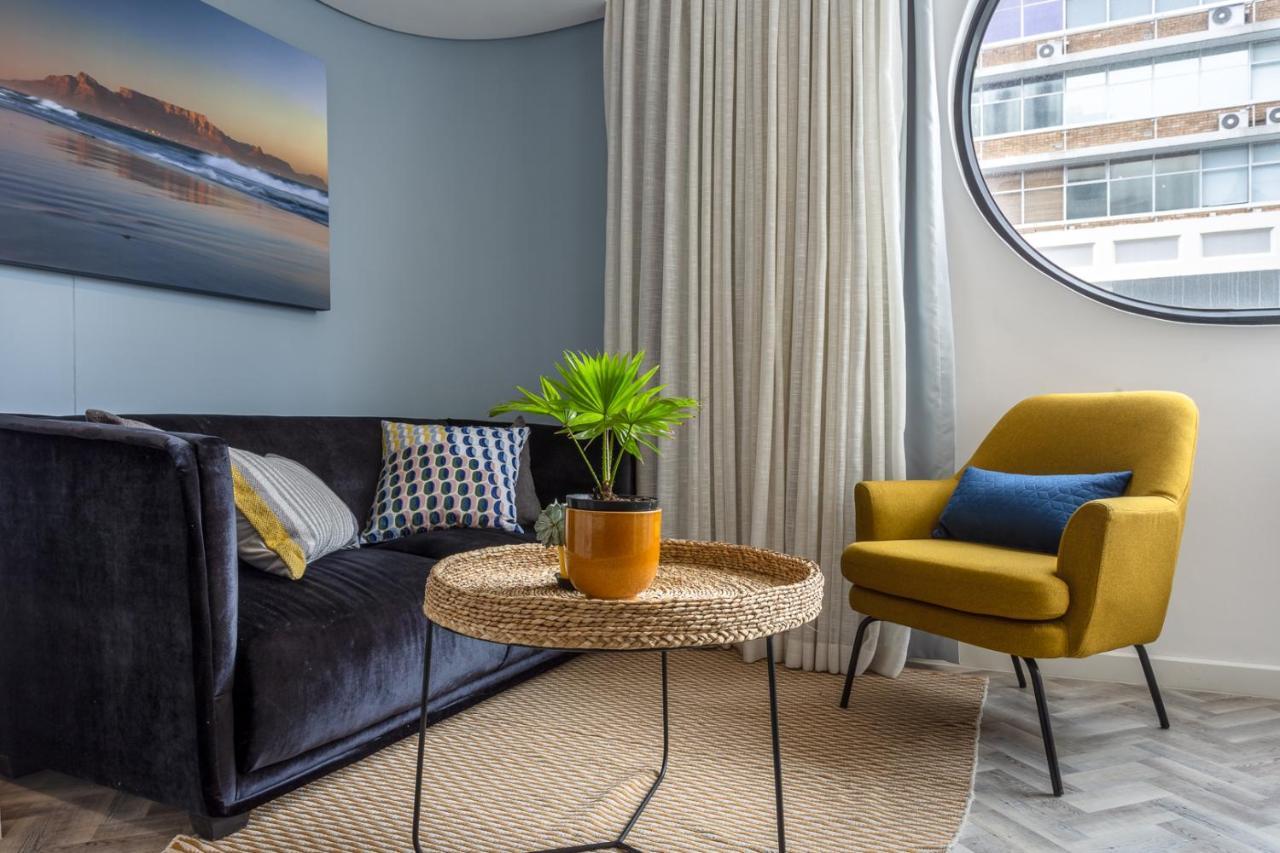 Apartment Elegant Pad
