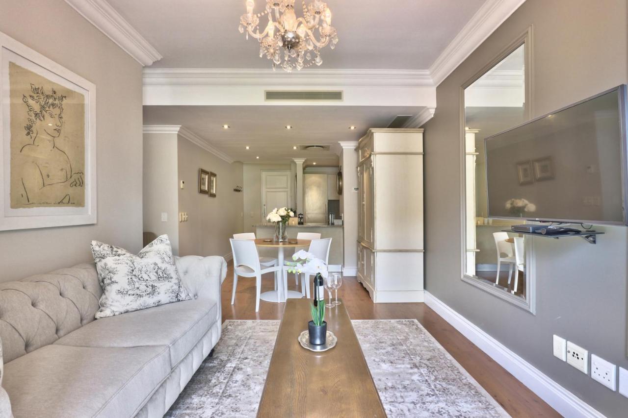 615 Cape Apartment *
