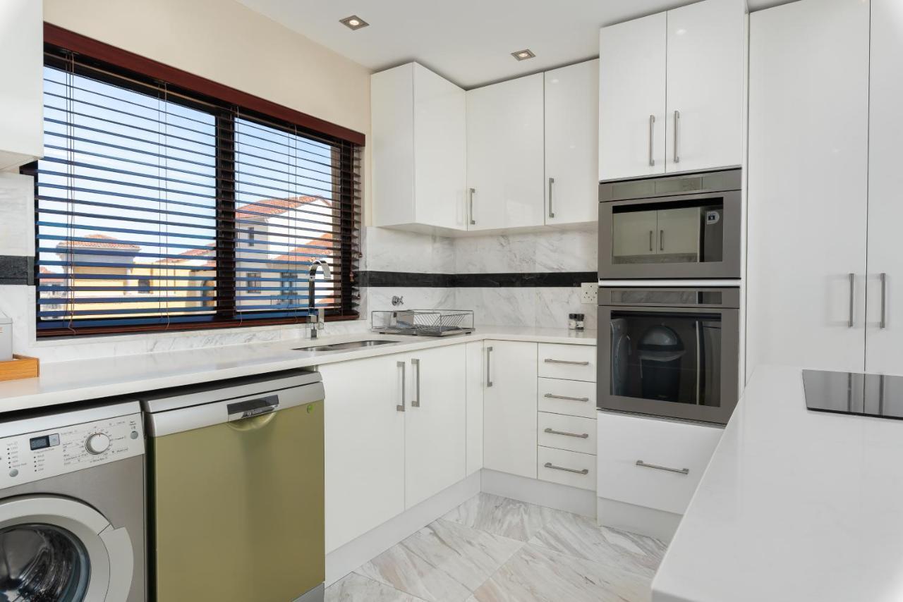 Island Club Luxury Apartment Cape Town