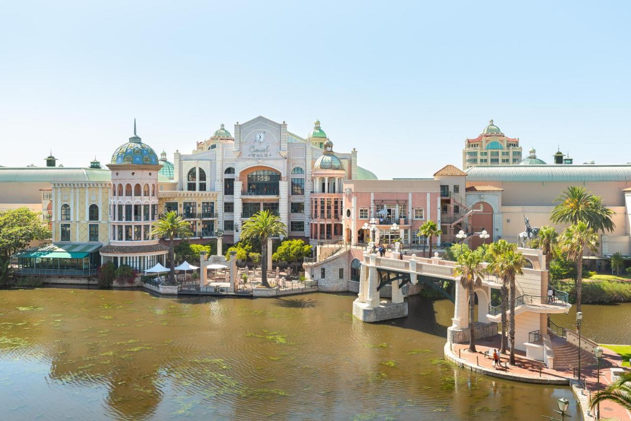 Island Club Luxury Apartment