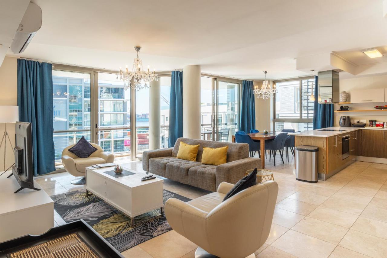 Apartment V&a Waterfront Luxury Residences | Whosting