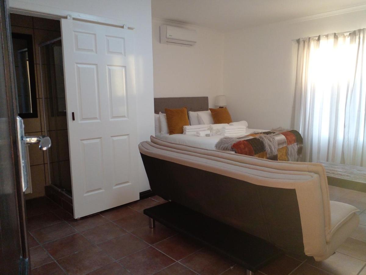 Guest house Sikelela 2*