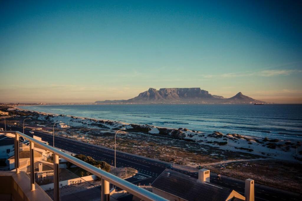 Beachfront With Exquisite Views Cape Town
