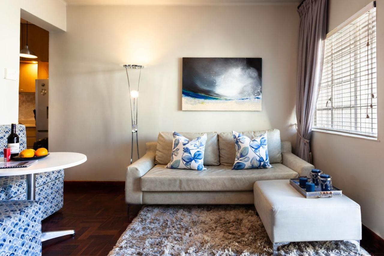 Apartment Stunning Studio With Garden & Parking In Sunny Sea Point *