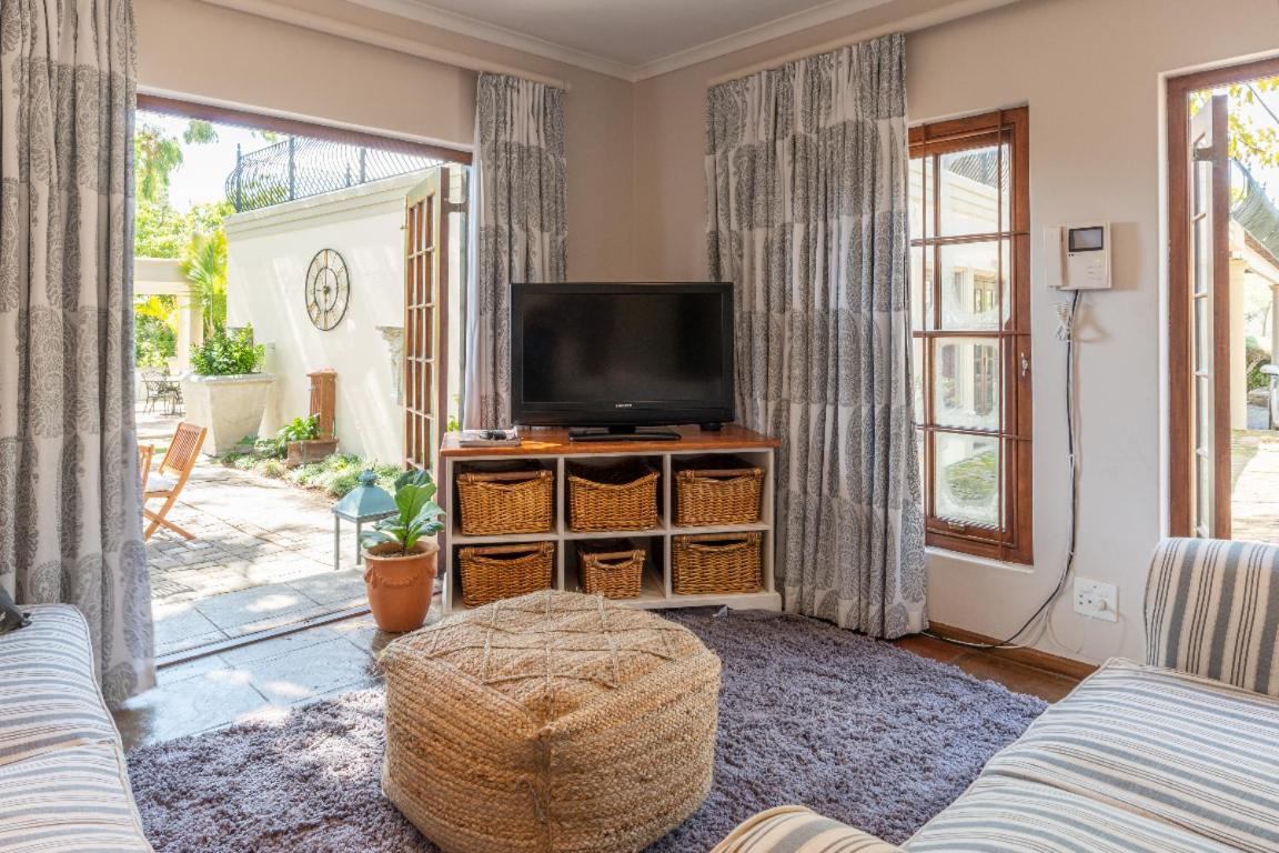 Aloe At Ibis House Apartment Cape Town