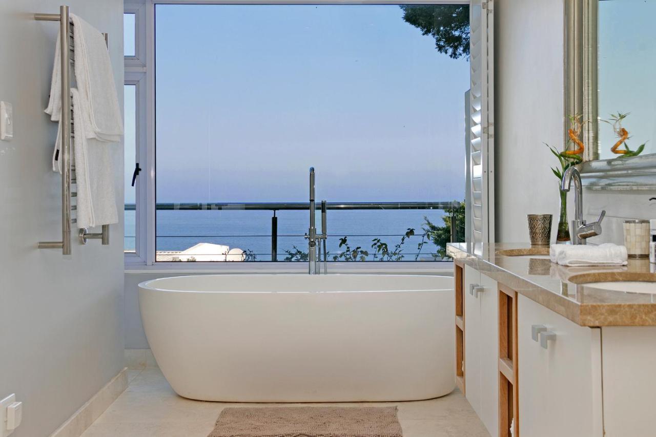 Sunset Bay Camps Bay - With Pool & Sea Views Villa