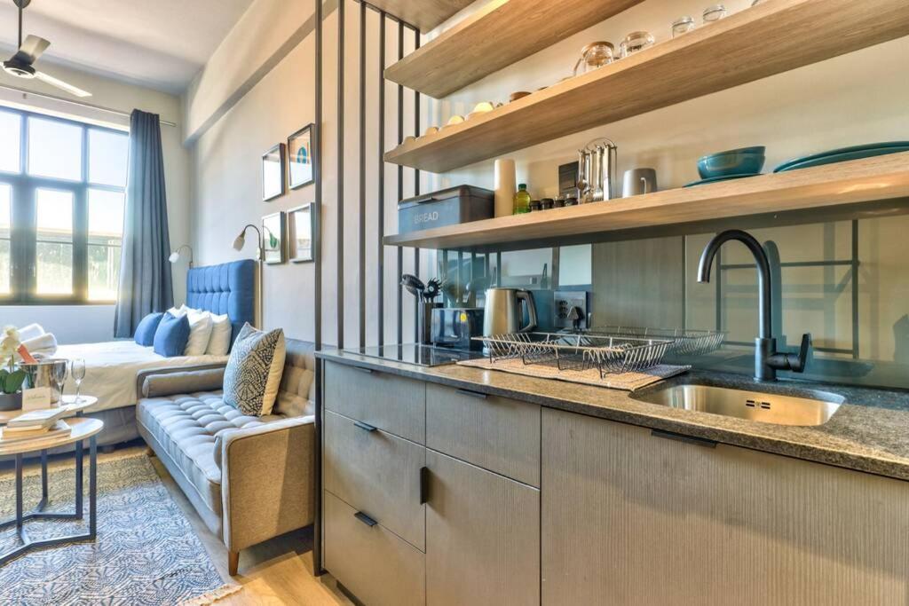 Apartment Oasis In The East At The Harri Cape Town