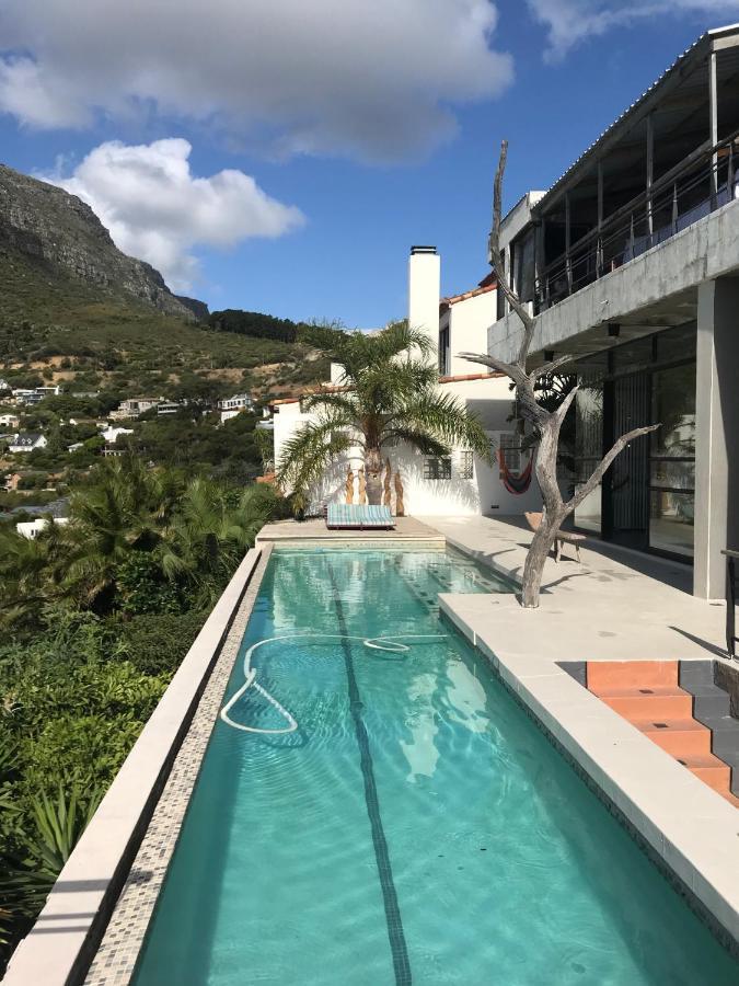Le 12 Artist Loft The Pool Mezzanine Homestay *