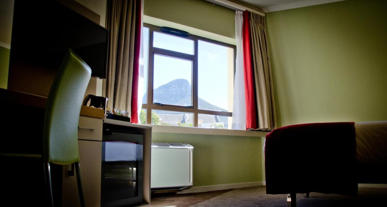 Sunsquare Gardens 4*