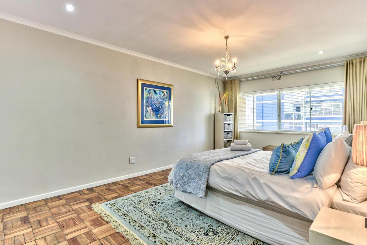 Edward Court 1 Bedroom * Cape Town