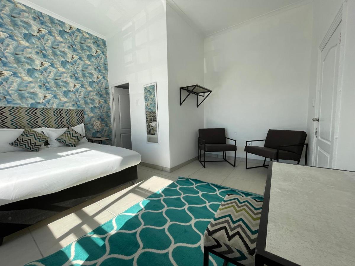 Guest house 24 On York