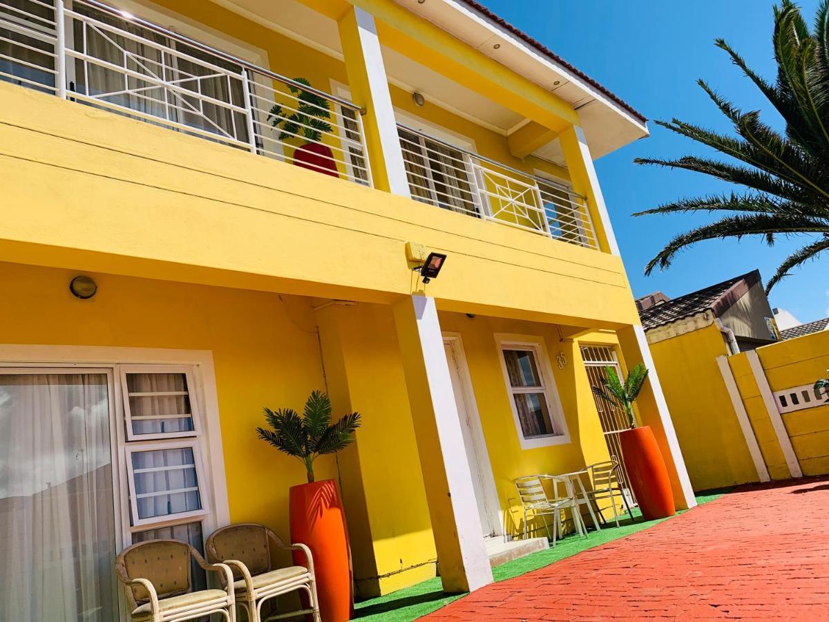 7 On Bakers Guest house 2*
