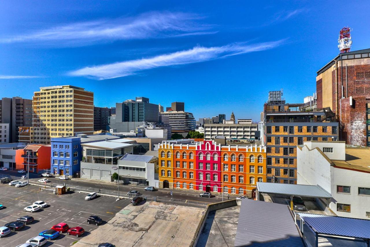 600a Perspectives * Cape Town