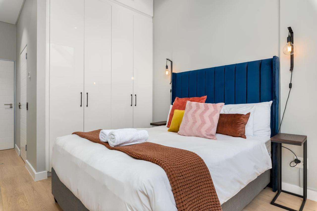 The Docklands Luxury *