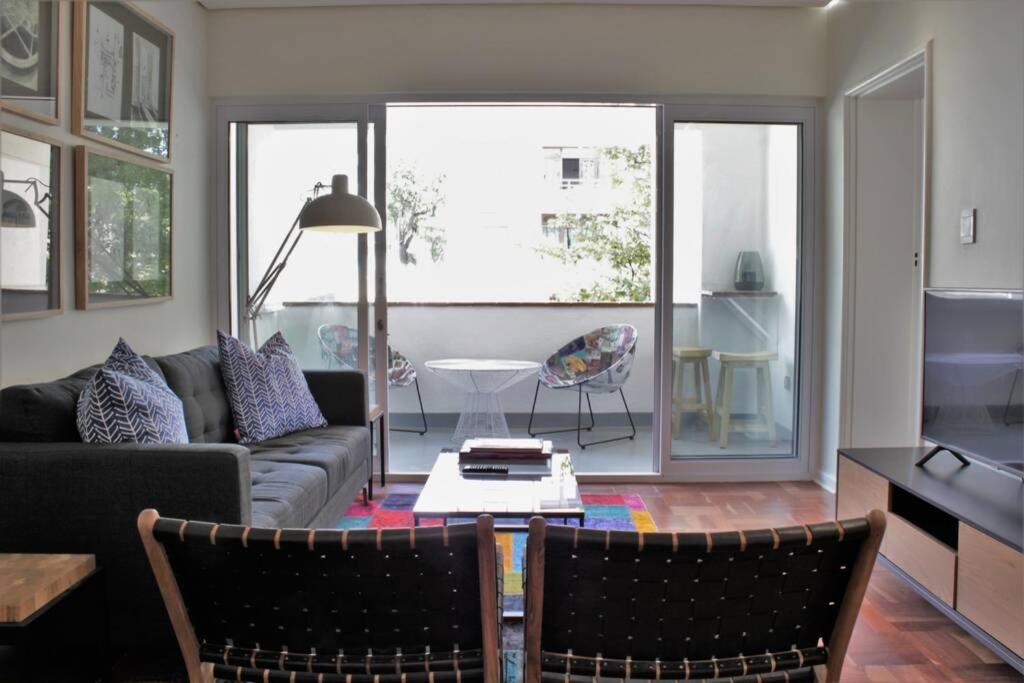 Apartment Table Mountain Views, Modern,lots Of Natural Light, With Parking