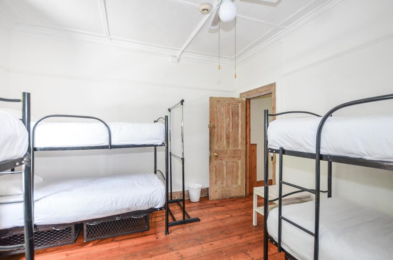 Oak Backpackers