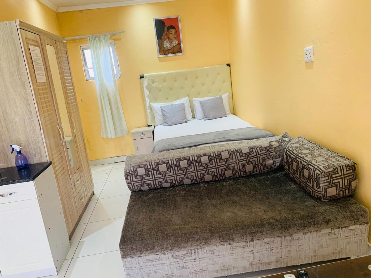 Mowetu Guest house