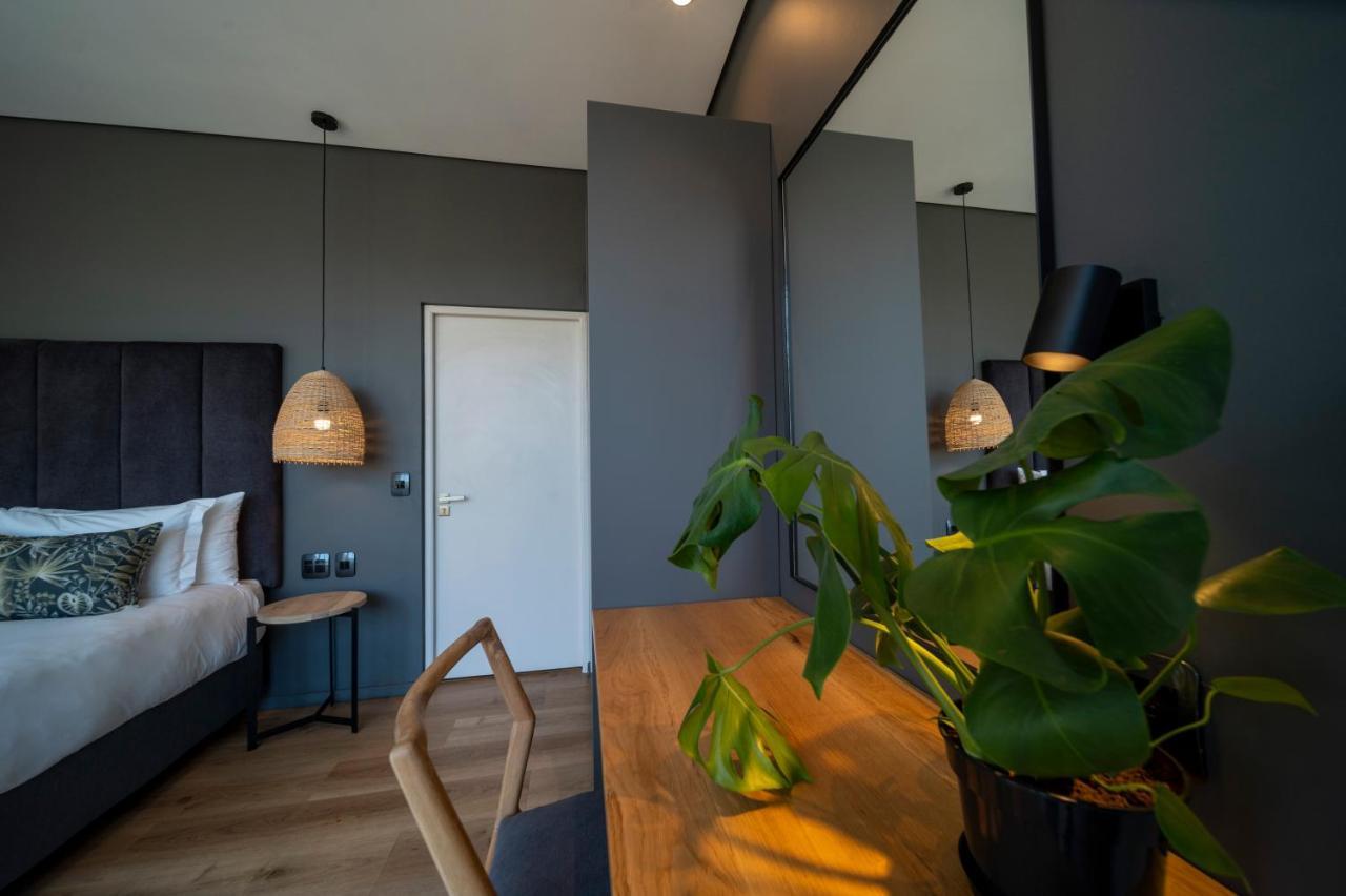 Kloof Street - Lion Roars & 4* Cape Town