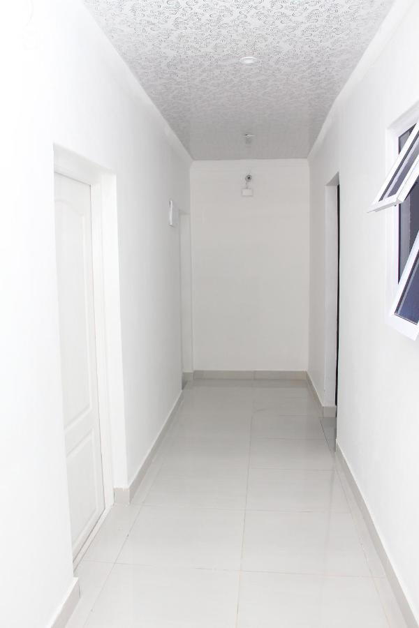 Guest house The White House *