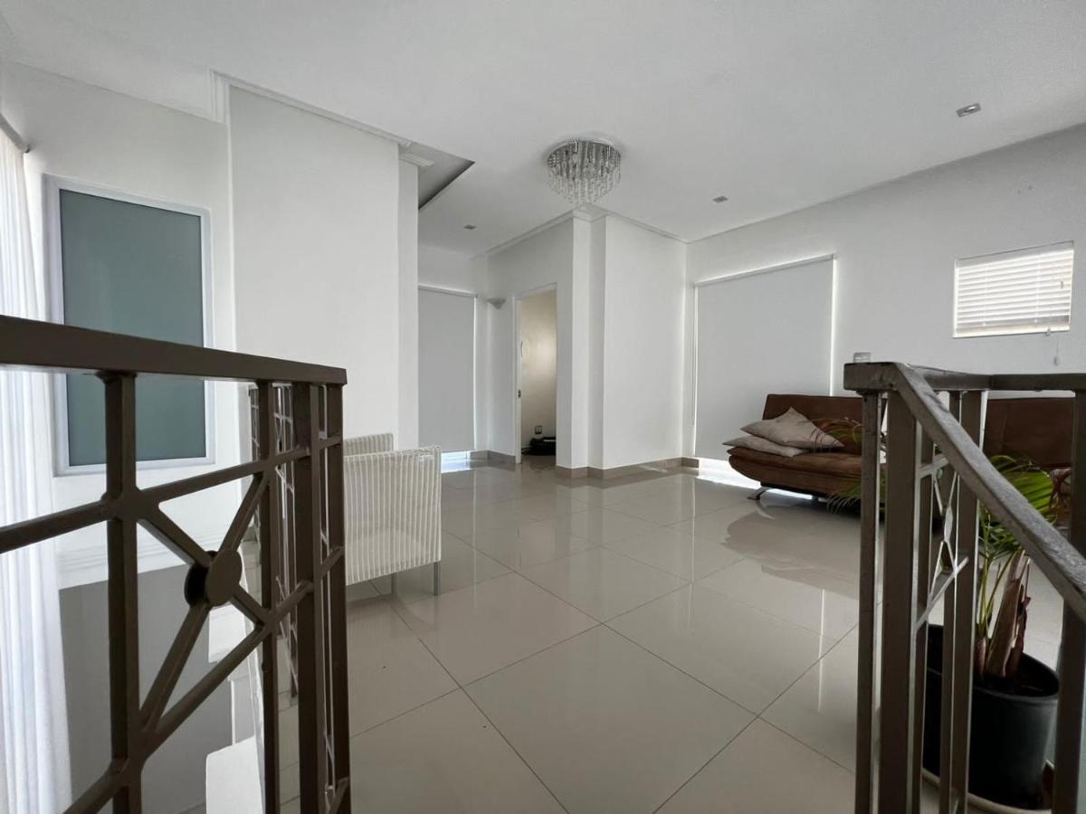 7 Bedroom Livadia Pallace *